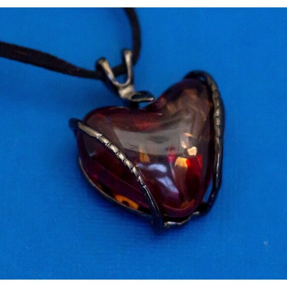 18 Inch, Vintage Glitter Heart Gem Black Cord Pendant Necklace - D9 - Picture 1 of 4